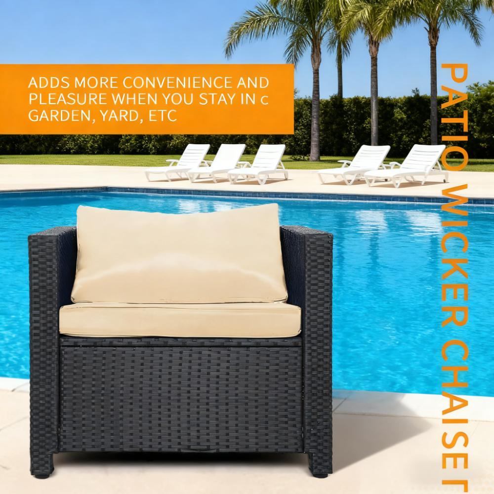 Outdoor/Indoor Wicker Armchair with Thick Cushion