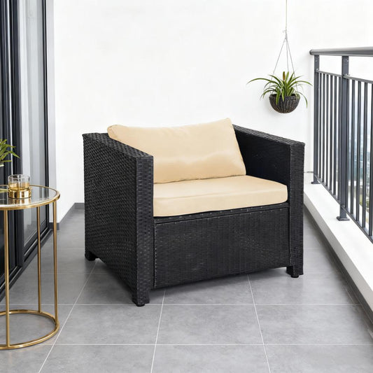 Outdoor/Indoor Wicker Armchair with Thick Cushion